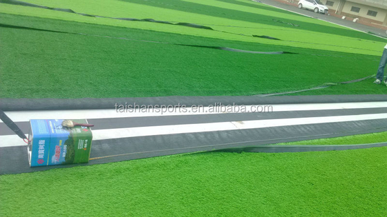 8000 Dtex 140 스티치 / M 55mm 축구 합성 잔디 낮은 유지 및 쉬운 설치
